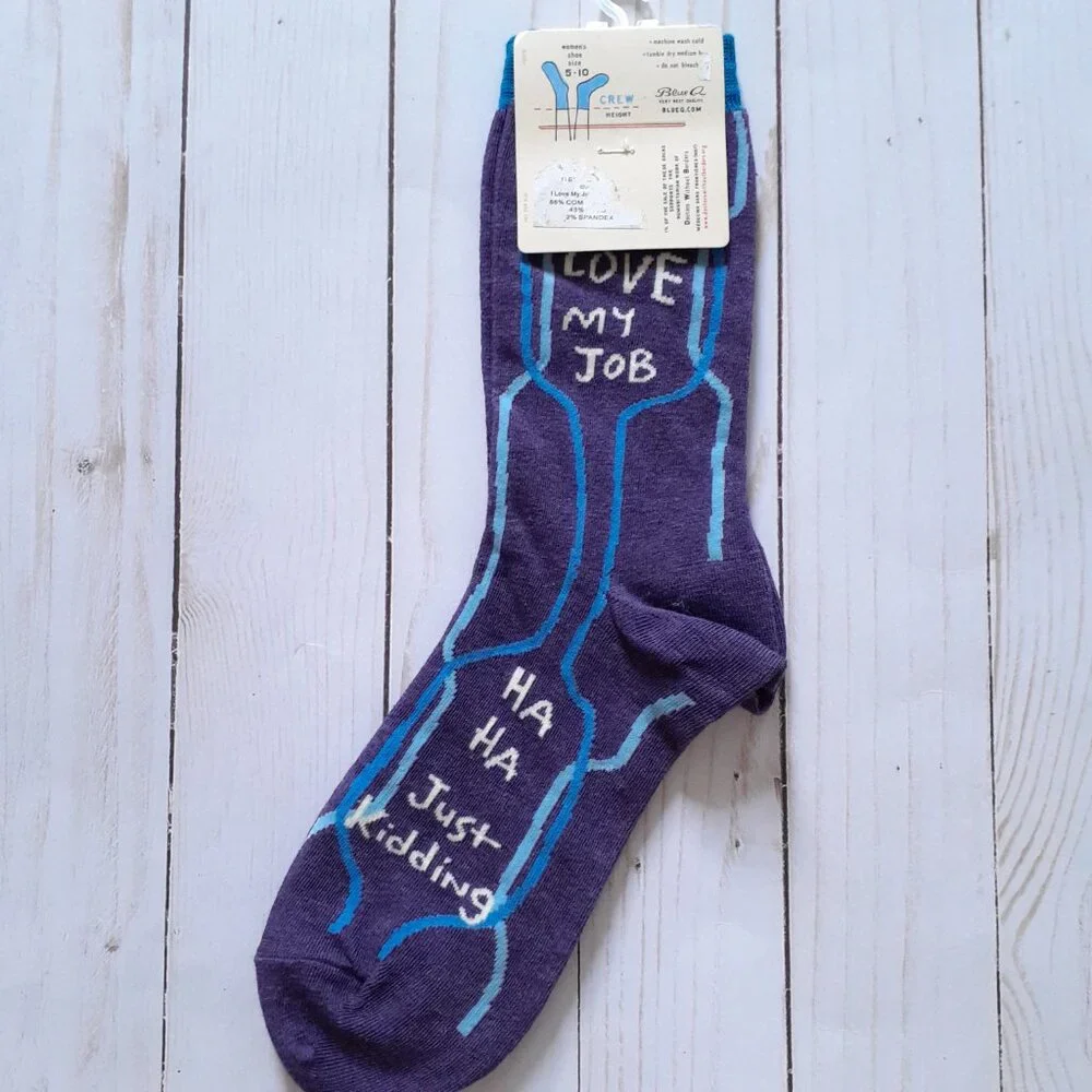 NWT Blue Q Set of Two Women's Socks Size 5-10 and Oven Mitt Pink Blue Green